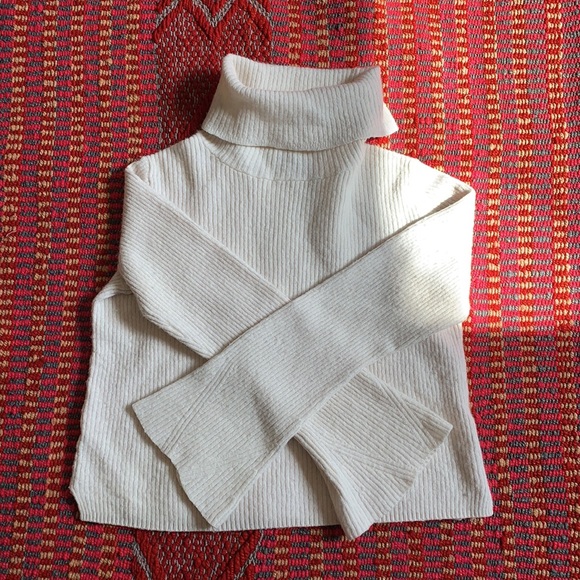 Crop top turtle neck - Picture 2 of 9